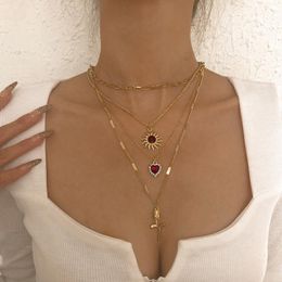 Pendant Necklaces Retro Sun Love Flower Multi-Layer Necklace Fashion Rubies Inlaid Long Lock Bone Strand Ladies Elegant AccessoriesPendant