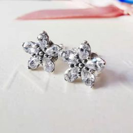 Authentic 925 Sterling Silver Sparkling Snowflake Stud Earrings luxury for Women Girls Gift Earring Fit Pandora Fashion Jewellery Brincos 299239C01