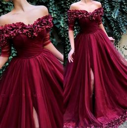 Enterre o ombro Tule uma linha de longa noite mangas curtas ROUCHED SPLIT 3D FALOR FLORAL FORME PROM VESTENTES BC1453 SXM31