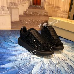 2022 platform Boots sneakers casual shoes men and women knit sneakers luxury thick catwalk light rubber size34-46 yn220504