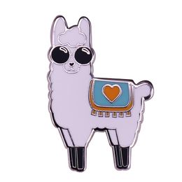 Pins Brooches Lovely Llama Pin Fashion Alpaca Vicugna Pacos South American Camelid Vacation Style A Fab Gift To Someone Special Or Your OwnP