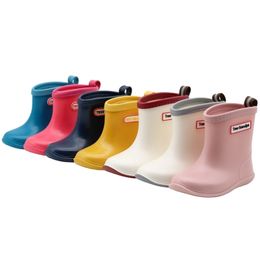 Çocuklar Yağmur Botları Kız Erkek botları PVC Su Geçirmez Orta Buzağı Su Ayakkabısı Yumuşak Kauçuk Anti-Kaygan Çocuk Yürümeye Başlayan 220808