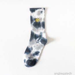 2022 New Smiley Embroidered Tie-dye Sports Couple Socks Men's and Women's Same Socks 3b