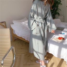 Women's Sleepwear Japanese Kimono Plaid Women Bathrobe Night Wear Sleep Nighgown Belt Loose Long Sleeve Pockets Spring Home Service L985