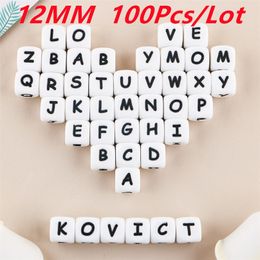 Kovict 12MM 100Pcs Silicone Letters Beads English Alphabet Letter Beads Baby Teething Teether Personalised Name Pacifier Chain 220507