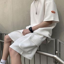 Men Summer Cargo Shorts Set Two Piece Loose Tracksuit Short Sleeve Tee Oversized T shirts Men s Sets Male Chic Casual Clothing 220708