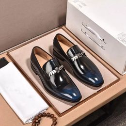 Clientes elegantes da marca costumavam comprar sapatos de vestido de negócios de couro genuínos clássicos noivo Party Oxford Sapatos masculinos madeirados casuais tamanhos 38-44
