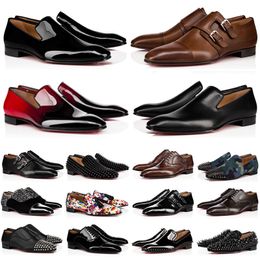Sapatos masculinos de luxo mocassins masculinos tênis triplo preto Oreo camurça rebites de couro envernizado deslizamento em luxos masculinos festa de negócios mocassins tênis de c