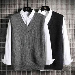 Casual Vest for Men Korean Fashion V-neck Solid Colour Sleeveless Sweater Knitted Streetwear Silm Comfort Soft Male Vest L220730