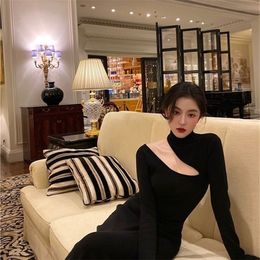 Black Sexy Off Shoulder Dress Women Vintage Elegant Highneck All Match Long Sleeve Bodycon Dresses Femme Party Date robe 220316