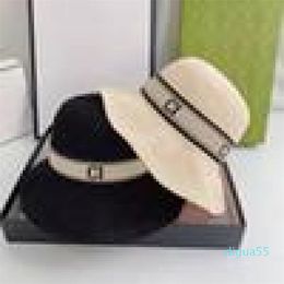 Straw Hat Sun Hats Caps Designer Cap for Man Woman Breathable Summer Resort Sun Protection Stripe Letters Black Beige