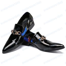 Fashion Pointed Toe Men Black Patent Leather Shoes Business Party Men Suit Shoes Handmade Mens Dress Oxford Shoes