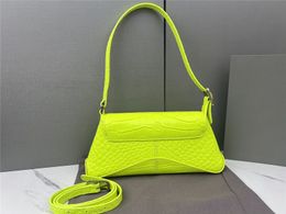Simple design version bags Mens womens summer cool handbag flip cover purse Crocodile leather bag outdoor fashion handbags
