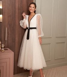 2022 Vintage Tea Length Polka Dot Wedding Dress Long Lantern Sleeve A Line Black And White Bridal Gowns V Neckline Country Bride Dresses Custom Made