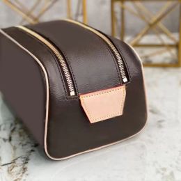 Fashion Luxurys Designers Doppia cerniera Borse cosmetiche Custodie Borsa per appendere l'organizzatore pieghevole di grande capacità Borsa da trucco impermeabile per frizione da donna m47528