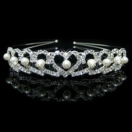 Simple Modelling portrait of bride Headpieces handmade pearl water diamond sweet hair band