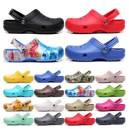 Slippers Classic Clogs Sandals Slip On black white red Casual Beach Waterproof Shoes slides men Nursing Hospital Women Work Medical fashion