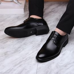 Dress Shoes Brand Classic Man Pointed Toe Mens Patent Leather Black Wedding Oxford Formal Big Size Fad