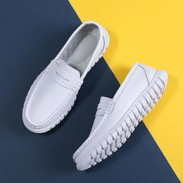 2022 Spring Summer Men Casual Shoes Male Loafers Comfortable Breathable Lightweight Driving Shoes Comfy Italian Moccasins Retro
