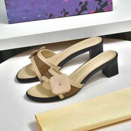 High Quality Designer Women Sandals Shoes Louiseity Heels Fashion Luxury Leather Viutonity Platform Slippers Shoe gfsdffffddd