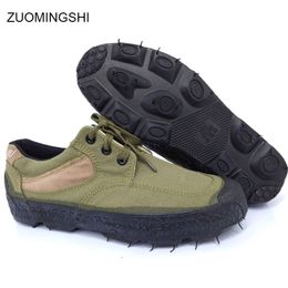 Military boots cross-country shoes Canvas Shoes Men Espadrille Rubber Plimsolls with Rubber Sole skid resistant and lightweight