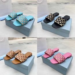Most Popular Designer Slippers Women Embroidered Fabric Slides Luxury Metal Triangle Flat Fashion Casual Slipper Fashion Plaid Outdoor Scuffs size 35-43