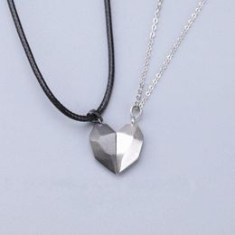 Pendant Necklaces 2pcs Magnetic Couple Necklace Geometric Heart Shape Wishing Stone Charm Fashion Jewelry Rope O Chain For Men WomenPendant