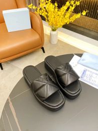 Designer sandals women couples Pool Pillow slippers womens leather slides famous Platform sandal summer flat shoes 0520