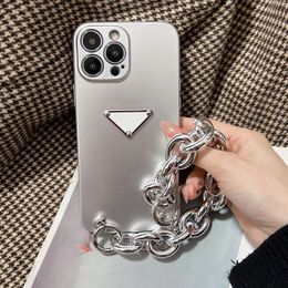 Phone Case With Chain Luxury Designer Classic Letter Mens Womens Shockproof Phones Cases High Quality For iPhone 13 11 12 pro max 7 8 X XS