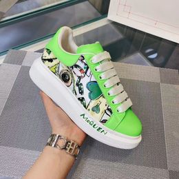 Colorful Solid Women Shoes Casual Genuine Leather Lace-up Sport shoes Popular Flat Frosted Smooth Men Sneakers MKJJK001