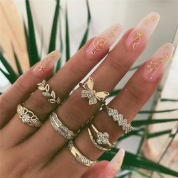 Cluster Rings 7pcs/set Bohemian Geometric Wave Flower Leaf Butterfly Crystal Ring Set For Women Fashion Joint Finger Jewelry AccessoriesClus