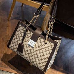 Discounts Hong Kong leather fashion bag atmosphere and large capacity 65% Off handbags store sale