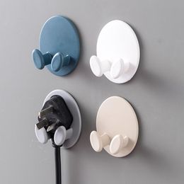 Hooks & Rails 2pcs/set Self Adhesive Clothes Hook Wall Door Holder Bathroom Towel Hanger Kitchen Bath HangerHooks