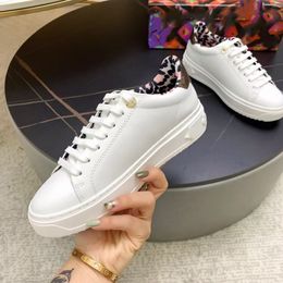 Top Quality Shoes Fashion Sneakers Men Women Leather Flats Luxury Designer Trainers Casual Tennis Dress Sneaker mjhuJJ0003 adasdasdaws