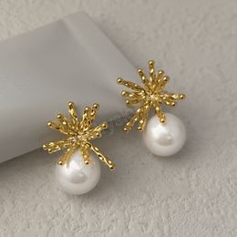 Retro Jewellery White Round Pearl Earring Pretty Design Geometric Metal Stud Earrings For Women Female Gifts
