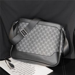 Fashion Business Men Messenger Bag Luxury Letter Plaid Leather Shoulder Crossbody Bag Male iPad Satchels Handbag