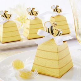 30pcs/lot Honey Bee Candy Box with Bow Tie for Baby Shower Favour Baptism Christening Birthday Gift Wedding Party Decoration CX220423