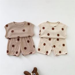 Summer Outfits Toddler Baby Boys Girls Clothes Sets Cute Bear Print Sleeveless Kids Tops + Shorts 2pcs Waffle Cotton Suit 220507