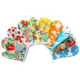 Household kitchen gadgets Children's baking heat insulation gloves Primary school baking polyester gloves