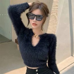 Black long-sleeved short sweater hollow chain plush fleece top to keep warm autumn and winter T-shirt 210203