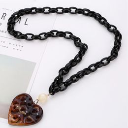 Pendant Necklaces Vintage Long Resin Acrylic Link Chain Love Heart NecklacesPendant