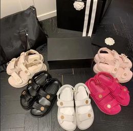 Sommer-Dad-Sandalen aus Rindsleder mit dicken Sohlen, Damen-Designer-Schuhe, Leder, bequem, für den Außenbereich, Sandstrand, Slipper, Gummi-Schuhsohle, modische, lässige Dad-Sandale