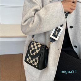 Wallet Chain Shoulder Crossbody Bags Luxurys Designers Handbags Purse Women Fashion Shopping bags black brown