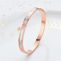 New Fashion 18K Rose Gold Stainless Steel Engagement Bangle INS Style White Shell Bracelet for Women Gift
