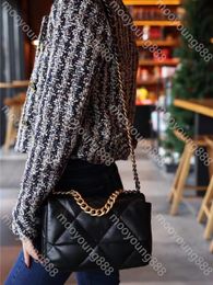 10A Mirror Quality Designers Small 19 Flap Bag 26cm Womens Black Lambskin  Quilted Purse Top Tier Real Leather Luxury Handbag Crossbody Shoulder Gold  Chain Box Bags From Guccibb1688, $256.94