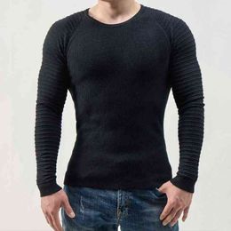 New 2022 Men Autumn Sweater Pleated Knitted Sweater Soft Breathable Crew Neck Long Sleeves Slim Fit Stripe Applique Men Sweater L220730