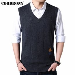 COODRONY Sweater Men V-Neck Sleeveless Vest Pull Homme Knitted Cashmere Wool Mens Sweaters Autumn Winter pullover men 91018 201224