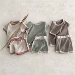 High Quality Short Sleeve Shorts Set Colorful Strip Soft Ribbing Cotton Infant Toddlers Clothing Baby Clothes Pajamas 220507