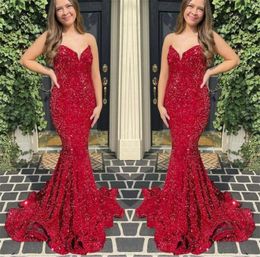 Party Dresses Sparkly Red 2022 Evening Charming Mermaid Long Formal Prom Gowns Sweetheart Neck Sweep Train Outfits