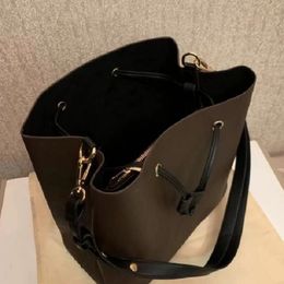 Top Quality Hot designers Sale Vintage Bucket Handbag Women bags Handbags Wallets for Leather Chain Bag Crossbody and ShoulderA